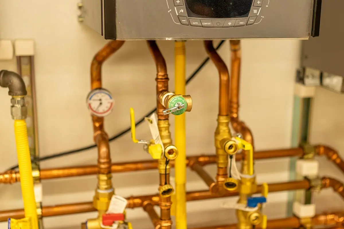 Licensed technician providing Slab Leak Repair for a homeowner in Green River